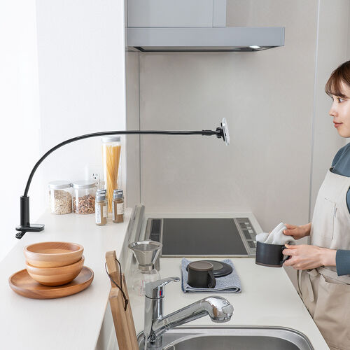 スマホホルダー（フレキシブルアーム・MagSafe対応・マグネットリング付属・自由自在・スマホアーム・クランプ固定式・デスクサイド・ベッドサイド・寝ながら・360度回転）