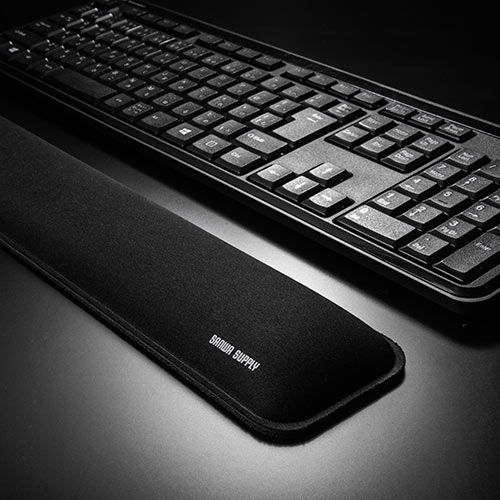 Ergodox EZ ＋ 専用リストレスト TTTキーボード研究室/リストレストを安価に作ってみた