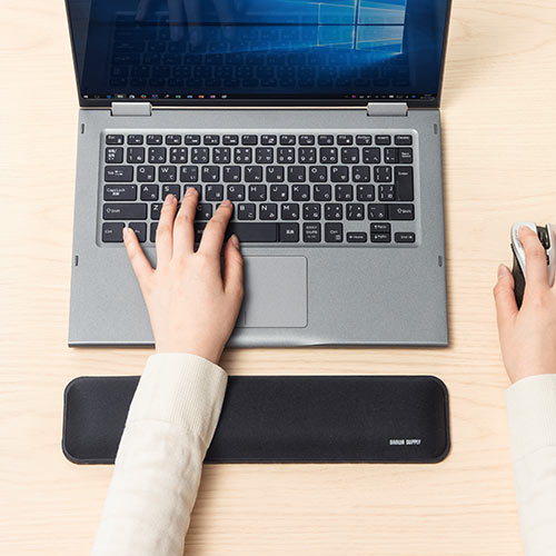 リストレスト（コンパクトキーボード・ノートパソコン用・手首・腱鞘炎防止・疲労軽減・クッション・幅33cm）
