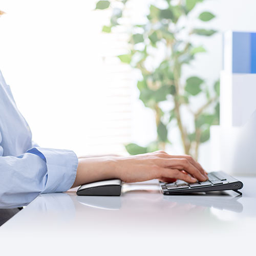 リストレスト クッション 腱鞘炎防止 ゲーミング 疲労軽減 手首 ノートパソコン用 キーボード用 幅43.5cm エルゴノミクス