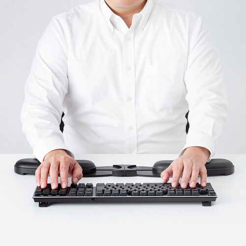 リストレスト（キーボード マウス兼用・ロング ショート 可変式・疲労軽減・幅約44.5cmから最大68cm・柔らかクッション・すべり止め付き・PU素材・ブラック）