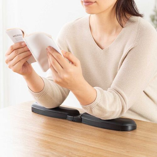 リストレスト（キーボード マウス兼用・ロング ショート 可変式・疲労軽減・幅約44.5cmから最大68cm・柔らかクッション・すべり止め付き・PU素材・ブラック）