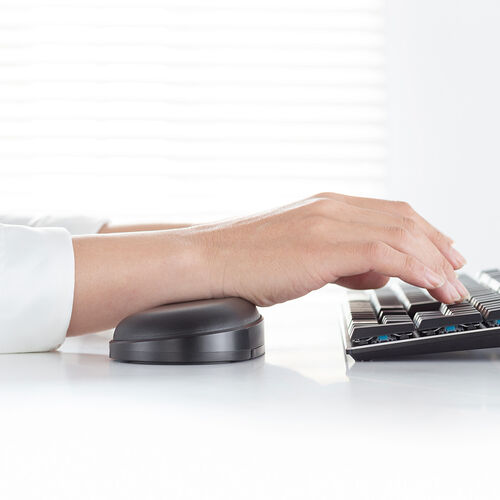 リストレスト（キーボード マウス兼用・ロング ショート 可変式・疲労軽減・幅約44.5cmから最大68cm・柔らかクッション・すべり止め付き・PU素材・ブラック）