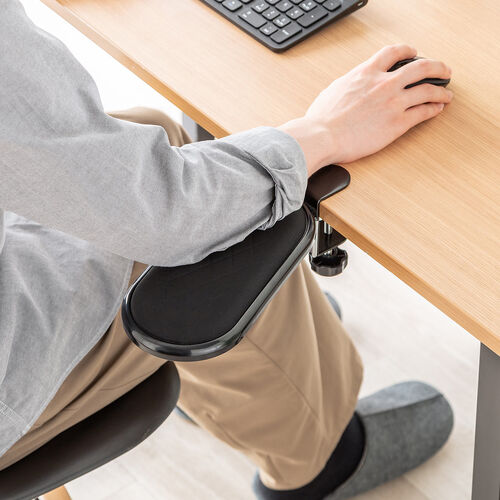 肘置き（クランプ 折りたたみ・アームレスト・ひじ掛け・疲労軽減・180°回転・リストレスト・90°折り畳み・後付・デスクワーク）