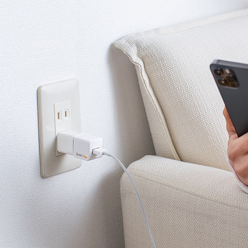 Qubii Duo iPhone iPad iOS Android 自動バックアップ microSDカードリーダー機能 容量不足解消