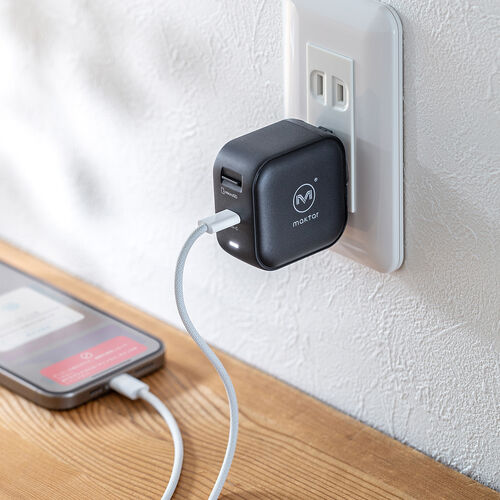 Qubii Power（USB-C バックアップ ＆ 急速充電・PD45W・iPhone/Android 対応・microSD・カードリーダー・写真保存・10年保証・ブラック）