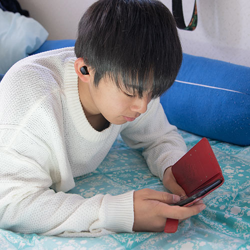 ワイヤレスイヤホン（フルワイヤレス・Bluetooth5.0・IPX4防水規格 ・片耳使用対応・音楽・通話対応・ハンズフリー通話・充電ケースつき）