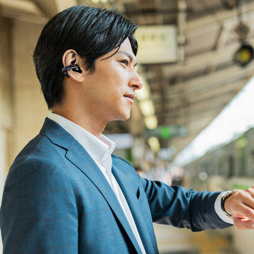 イヤーカフ イヤホン（完全ワイヤレス・オープンイヤー型・Bluetooth 5.3・左右非対称・最大24時間・マイク通話・耳挟み式・ながら聴き・小型・軽量・IPX4・ブラック）