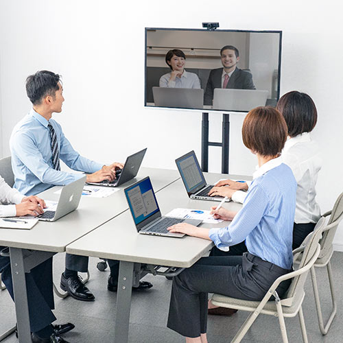 Webカメラ（広角・USB・高画質・200万画素・三脚対応・レンズカバー・会議・Zoom・Skype）