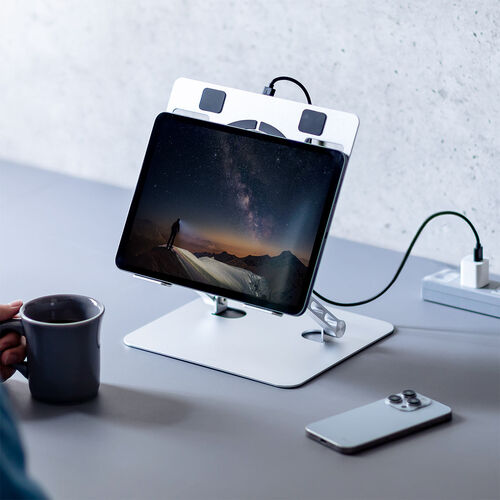 ノートパソコンクーラー スタンド 静音 無段階 角度調節 高さ調整 アルミ製 冷却台 15.6インチ対応 USB給電 大型ファン 卓上 折りたたみ