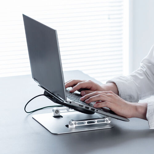 ノートパソコンクーラー スタンド 静音 無段階 角度調節 高さ調整 アルミ製 冷却台 15.6インチ対応 USB給電 大型ファン 卓上 折りたたみ