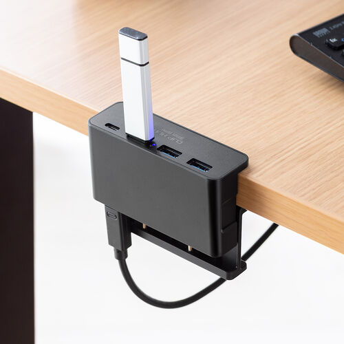 クリップ式USBハブ（Type-C接続・4ポート・クランプ固定・Type-C×1ポート・USB A×3ポート・机固定・1.5mケーブル・ブラック）