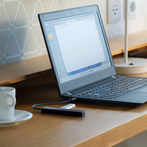 USBハブ（４ポート・コンパクト・軽量・USB 5Gbps・USB2.0・USB Type-C接続・ケーブル長15cm・ブラック）