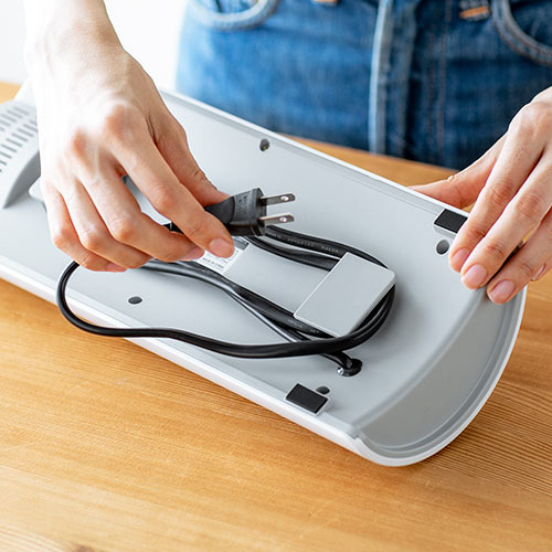 ラミネーター（A4対応・60秒フォームアップ・2本ローラー・パウチ加工・家庭用・業務用・メーカー・はがきサイズ・名刺サイズ・フィルム・おすすめ・人気 ） LM012 サンワサプライ