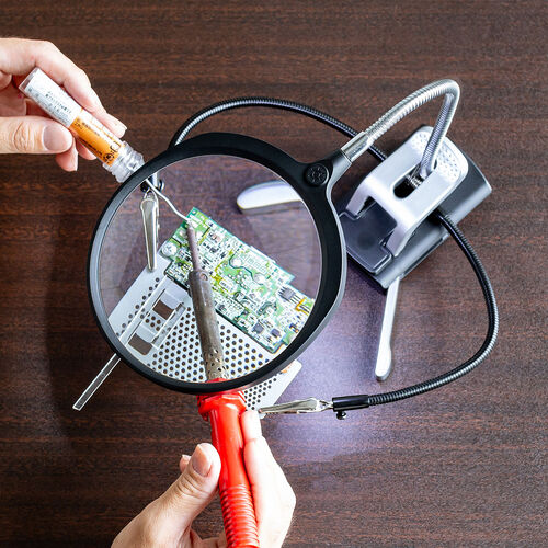 スタンドルーペ（アーム付タイプ・拡大鏡・13cmレンズ・フレキシブルアーム・LEDライト・天板固定用クリップ付・改良版）