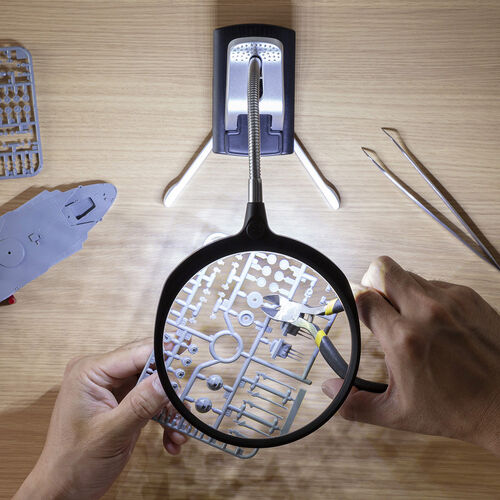 スタンドルーペ（アーム付タイプ・拡大鏡・13cmレンズ・フレキシブルアーム・LEDライト・天板固定用クリップ付・改良版）