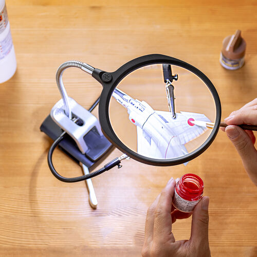 スタンドルーペ（アーム付タイプ・拡大鏡・13cmレンズ・フレキシブルアーム・LEDライト・天板固定用クリップ付・改良版）