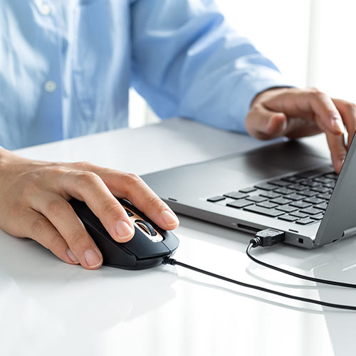 静音有線マウス(ケーブル接続・ブルーLED・5ボタン・DPI切替・ラバー塗装・中型・ブラック)