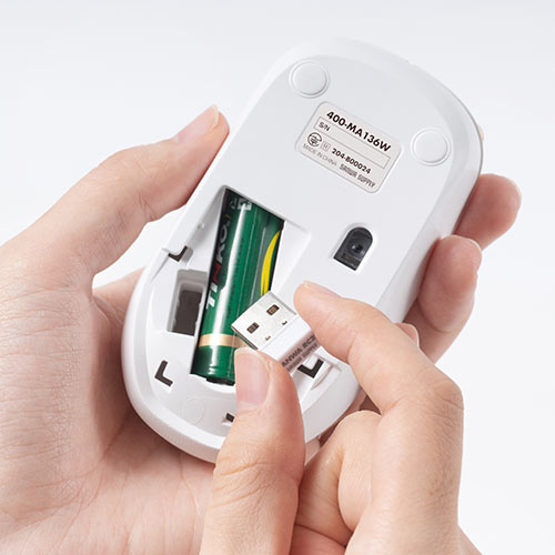 ワイヤレスマウス コンパクトマウス ブルーLED 3ボタン 左右対称（1200カウント レシーバー収納 電池式 ホワイト）