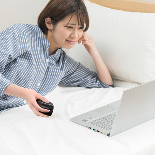 マウス（Bluetooth・エアマウス・空中マウス・ジャイロセンサー・小型マウス・プレゼンマウス・カウント切り替え・iPad・iPhone・ブラック）