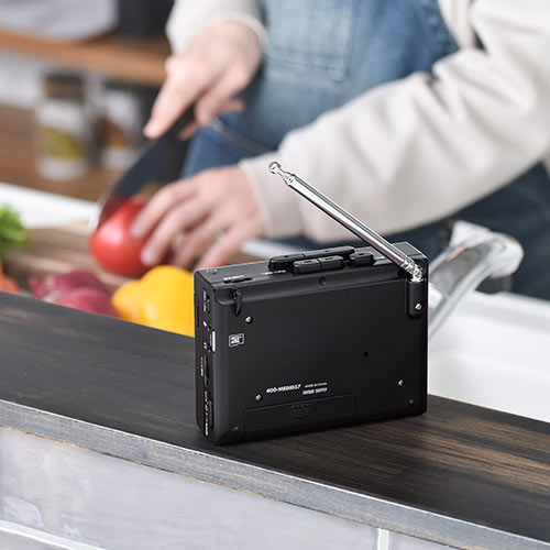 カセットテープ変換プレーヤー（MP3変換・デジタル保存・ラジオ・microSD・AC電源・乾電池・音声録音・防災・地震・水害） MEDI037 サンワサプライ