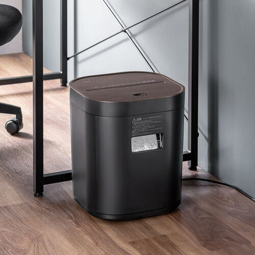 シュレッダー（静音・コンパクトシュレッダー・パーソナルシュレッダー・電動シュレッダー・マイクロカット・ホッチキス対応・最大4枚・12L・ブラック）