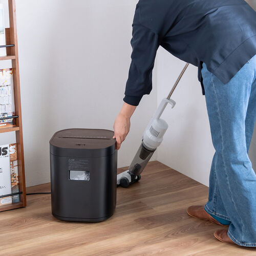 シュレッダー（静音・コンパクトシュレッダー・パーソナルシュレッダー・電動シュレッダー・マイクロカット・ホッチキス対応・最大4枚・12L・ブラック）