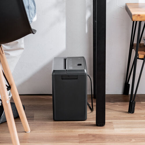 卓上シュレッダー（コンパクトシュレッダー・家庭用・コンパクト・容量8L・細断枚数4枚・ブラック）