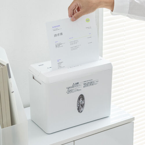 卓上シュレッダー（コンパクトシュレッダー・家庭用・コンパクト・容量8L・細断枚数4枚・ホワイト）