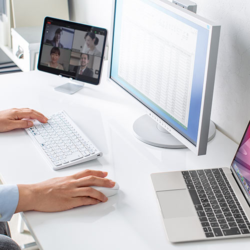 Bluetoothキーボード（ワイヤレスキーボード・マルチペアリング・Windows・ipad・macOS・iOS ・Android・配列切替可能・充電式） SKB073