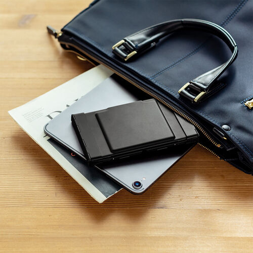 Bluetoothキーボード（iPad・iPhone用キーボード・スタンド機能付き・タッチパッド・トラックパッド・折りたたみ・最大3台切替対応）