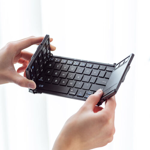 Bluetoothキーボード（iPad・iPhone用キーボード・スタンド機能付き・タッチパッド・トラックパッド・折りたたみ・最大3台切替対応）