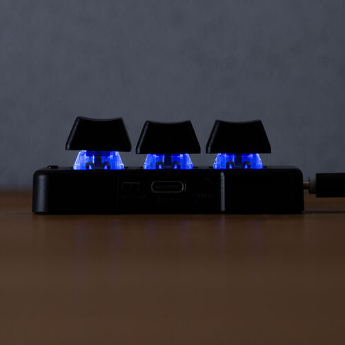 プログラマブルキーボード（ミニ3キー・片手キーボード・左手デバイス・ゲーミングキーボード・マクロキーボード・マクロ機能・メカニカル・青軸・割付・バックライト付き・有線接続・ブラック） SKB075