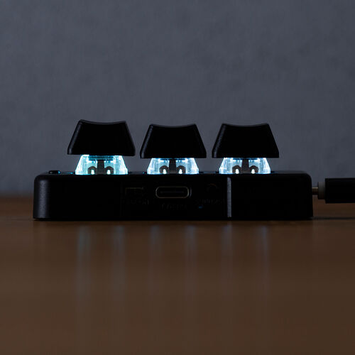 プログラマブルキーボード（ミニ3キー・片手キーボード・左手デバイス・ゲーミングキーボード・マクロキーボード・マクロ機能・メカニカル・青軸・割付・バックライト付き・有線接続・ブラック） SKB075