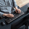 ワイヤレスキーボード（Bluetooth＆2.4Gレシーバー・日本語配列・フルサイズ・マルチペアリング3台・充電式・パンタグラフ式・ブラック）