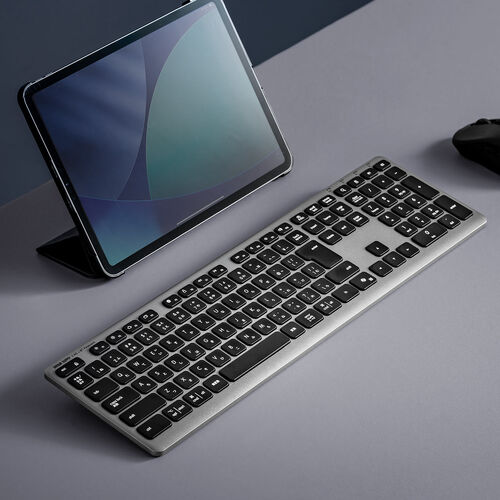 ワイヤレスキーボード（Bluetooth＆2.4Gレシーバー・日本語配列・フルサイズ・マルチペアリング3台・充電式・パンタグラフ式・ブラック）