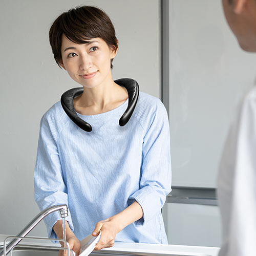 ウェアラブルスピーカー（肩かけ・ネックスピーカー・首かけスピーカー・Bluetooth・ワイヤレス・IPX5・MP3対応・ブラック）