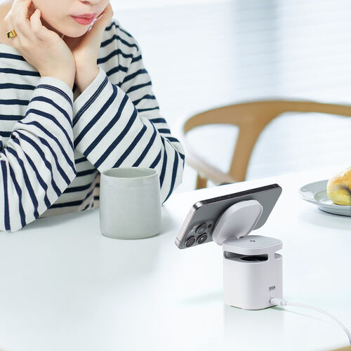 Bluetoothスピーカー（ワイヤレス充電・スマホ充電・MagSafe対応・7.5W・スタンド機能・ホワイト）