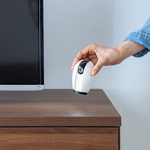 見守りカメラ ｜自動追尾・WiFi・夜間撮影・広角・防犯・監視・アプリ対応