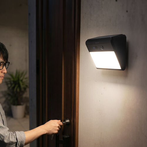 防犯カメラ（屋外・ソーラー センサーライト・ワイヤレス・スマホ連動・防水防塵IP65・人感センサー・LED・録画・双方向通話・バッテリー内蔵・600ルーメン）