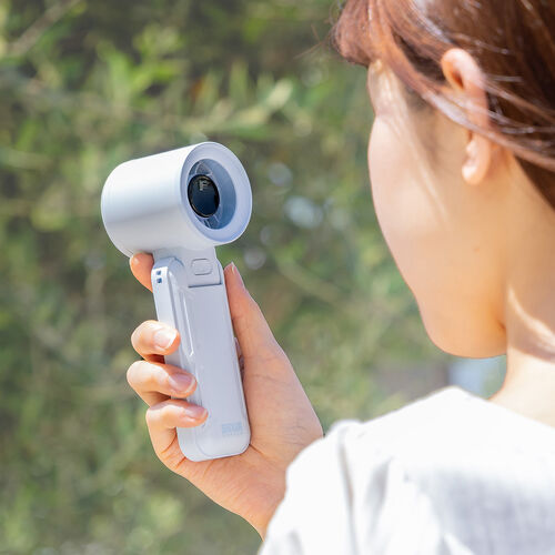 ハンディファン（強力・3WAY・手持ち・首掛け・卓上・風量5段階・USB充電式・携帯扇風機・角度調整・ストラップ付き・ディスプレイ表示・軽量・コンパクト・ブルー）