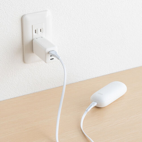 充電式カイロ（安全設計・ハンドウォーマー・3段階温度調整・USB-C充電・急速発熱・電気カイロ・最大5.5時間連続発熱・コンパクト・小型・ホワイト）