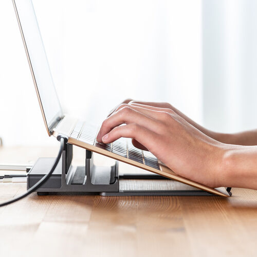 ドッキングステーション（USBハブ・タイプCハブ・スタンド一体型・クラムシェル・ノートパソコンスタンド・HDMI・２画面出力・4K/60Hz・PD100W・有線LAN） VGA018 サンワサプライ