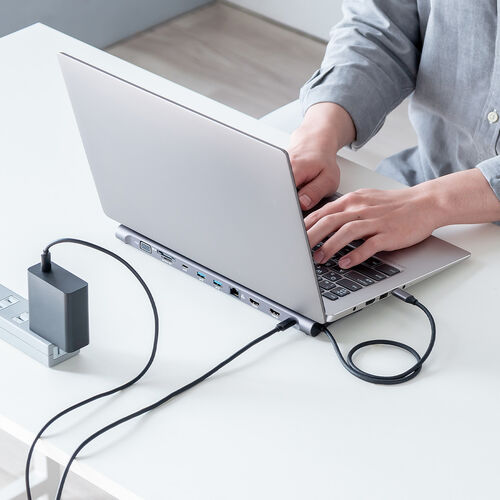 ドッキングステーション（USB-C 2画面出力・HDMI×2 + VGA・フルHD・スタンド型・PD100W・11in1・USBハブ・ケーブル一体型）