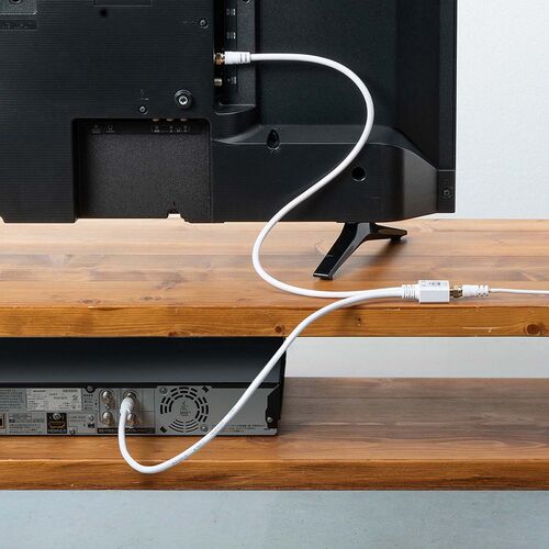 アンテナ分配器（4K対応・8K対応・BS/CS/地デジ/CATV対応・2分配器・ケーブル一体型・ケーブル長0.5m）