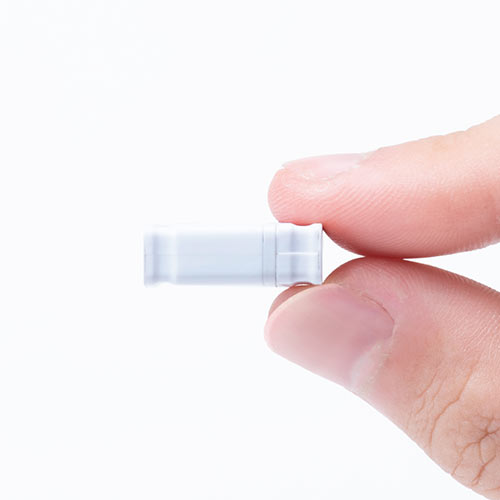 USBメモリ（超小型・キャップ式・8GB・USB3.2 Gen1・ホワイト）