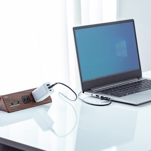 USB充電器（PD65W・USB A ＆ Type-C・3ポート搭載・急速充電・GaN窒化ガリウム・折りたたみ式プラグ）