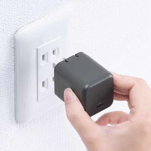 USB充電器（PD 充電器・最大65W・1ポート・Type-C×1・GaN採用・折りたたみ式プラグ・超小型・キューブ・急速充電・ノートパソコン・スマホ・タブレット・PSE適合商品）