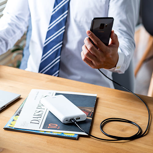 モバイルバッテリー （大容量・20000mAh・Type-C・タイプC対応・ケーブル付属・ホワイト）