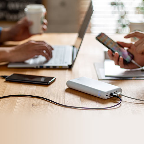 モバイルバッテリー （大容量・20000mAh・Type-C・タイプC対応・ケーブル付属・ホワイト）